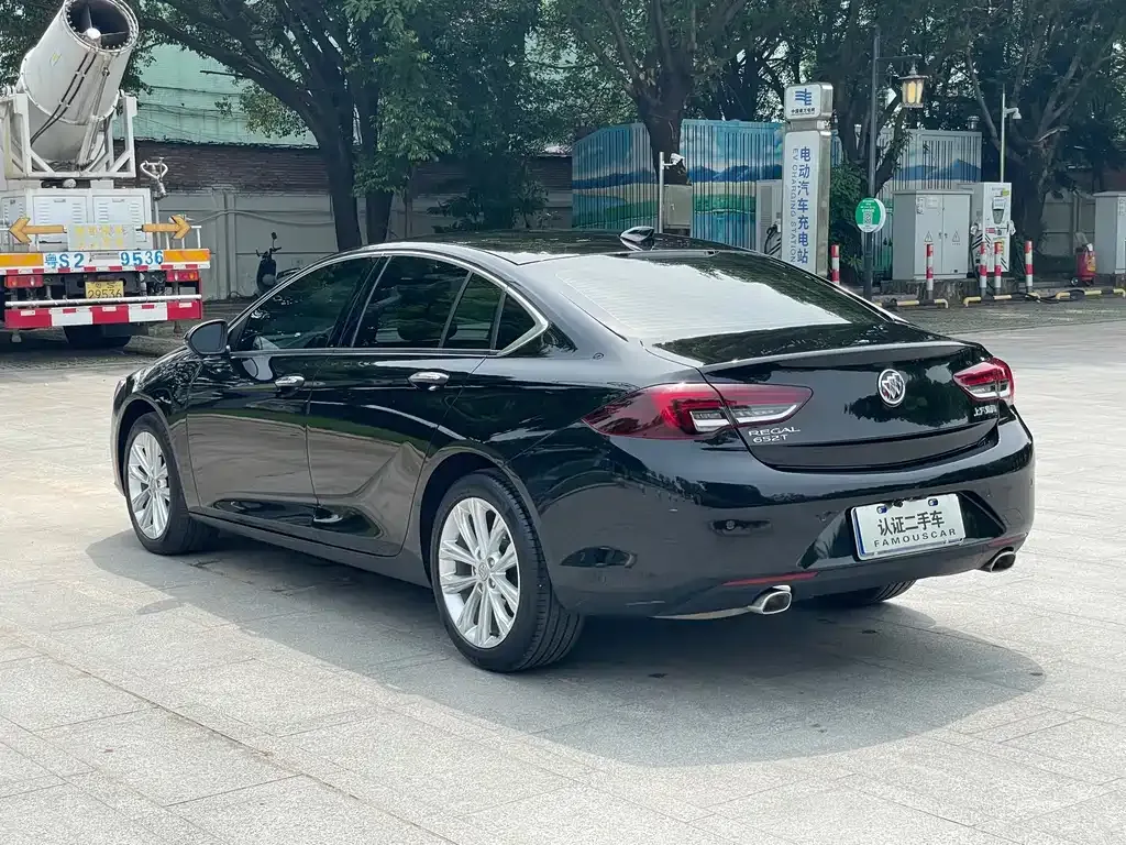 Buick Regal — фото 9
