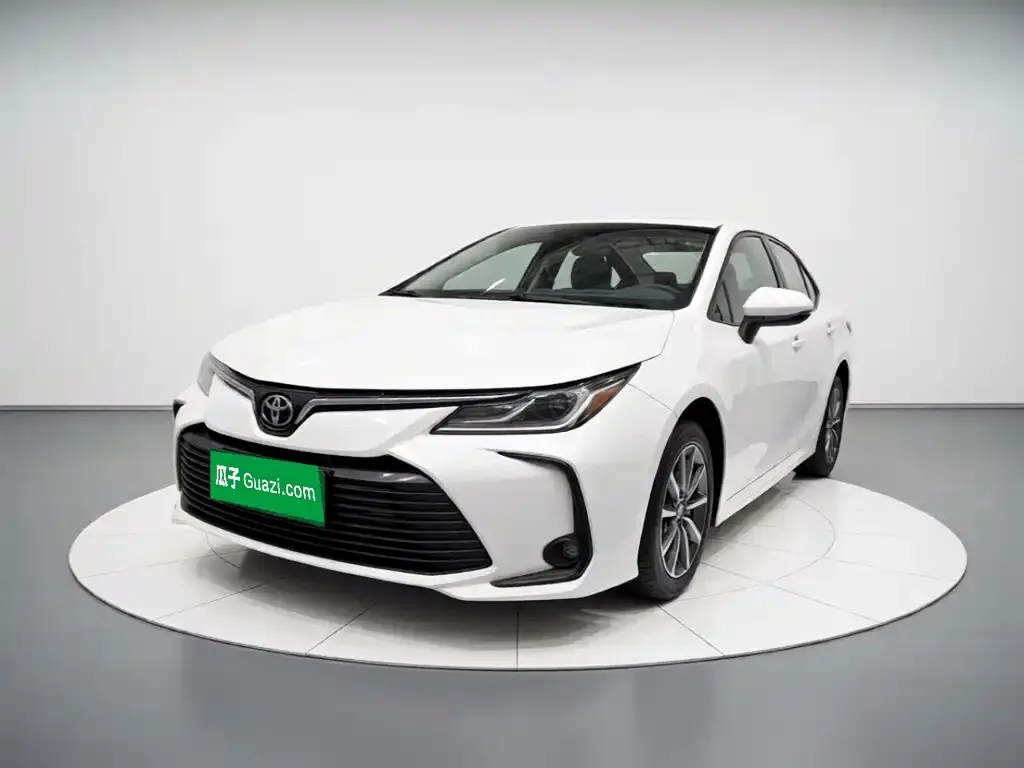 Toyota Corolla — фото 1