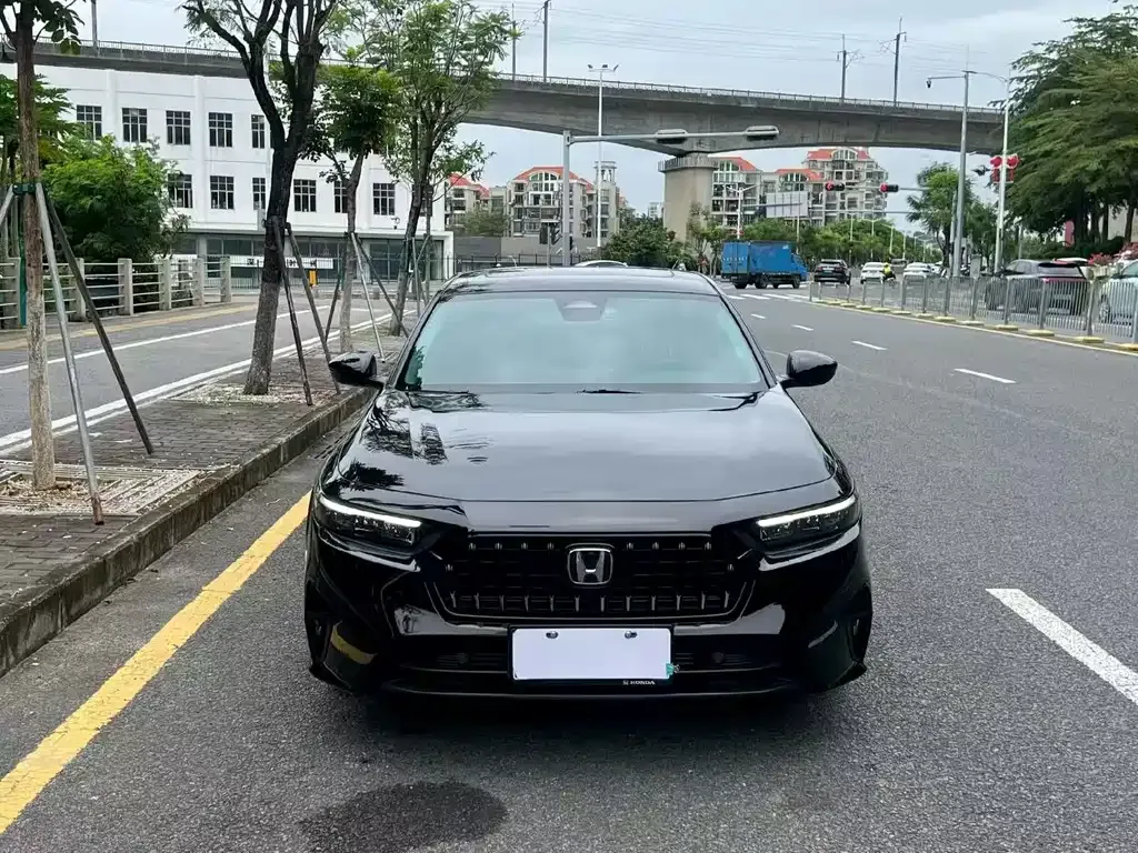 Honda Inspire — фото 8