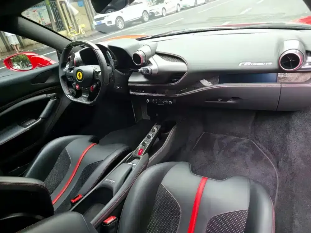 Ferrari F8 — фото 4
