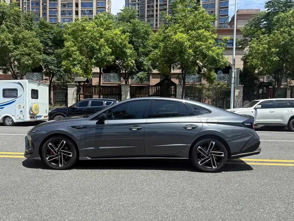 Hyundai Sonata — фото 9