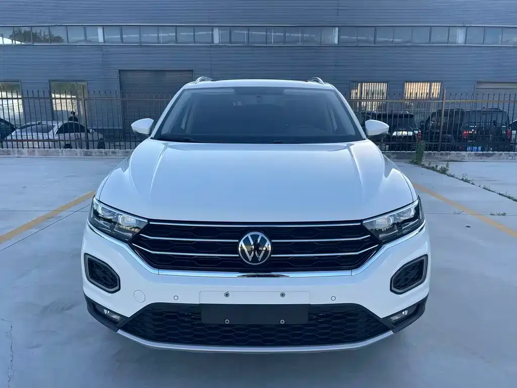Volkswagen T-Roc — фото 5