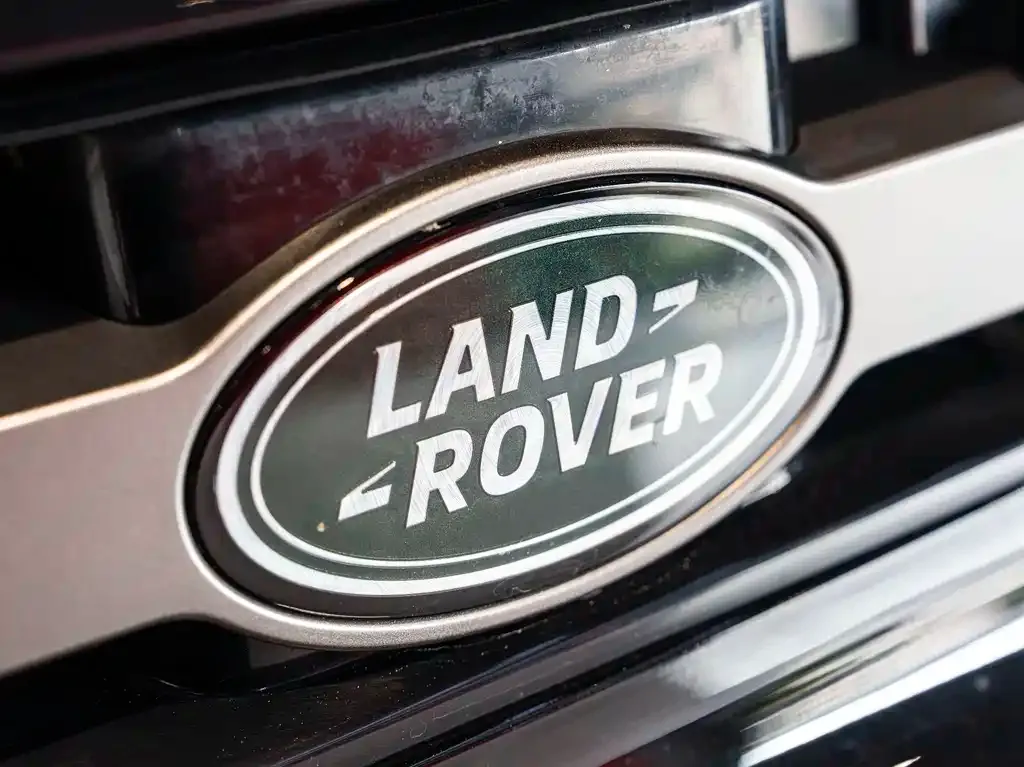Land Rover Defender — фото 8