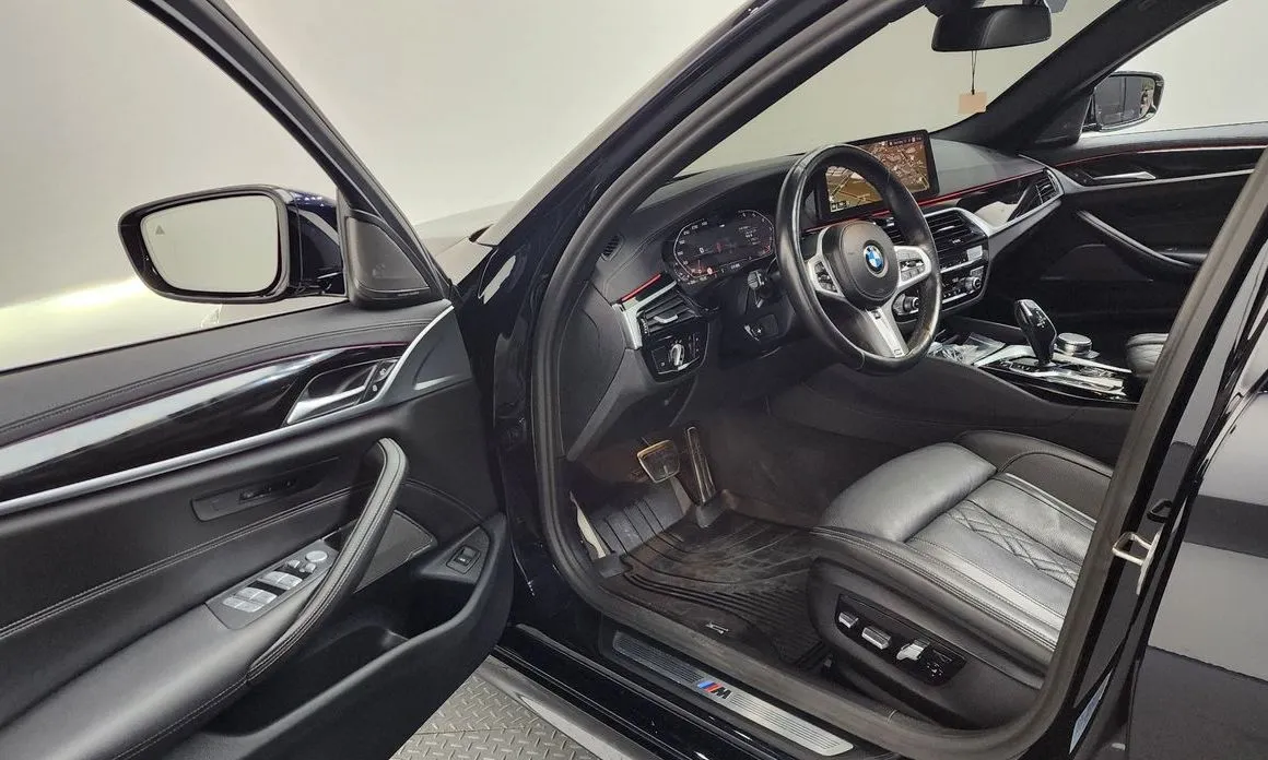 BMW 5-Series 2023 из KR, фото 6