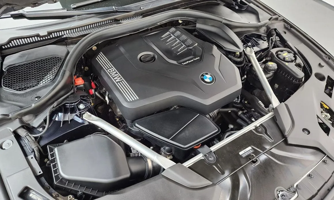 BMW 5-Series 2023 из KR, фото 8