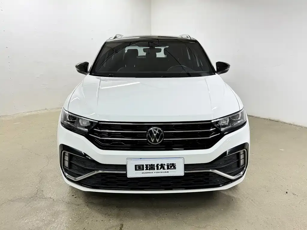 Volkswagen T-Roc — фото 6