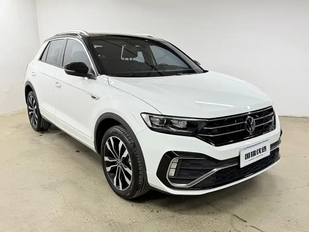 Volkswagen T-Roc — фото 8