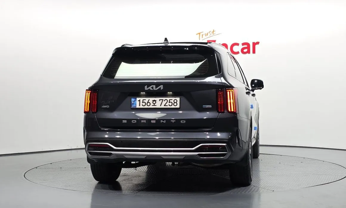 Kia Sorento — фото 4