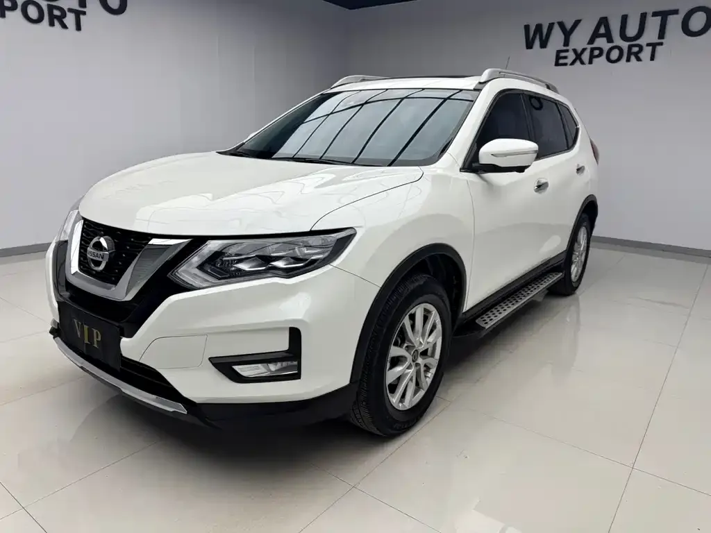 Nissan X-Trail — фото 1