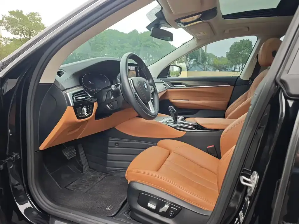 BMW 6 Series GT — фото 9
