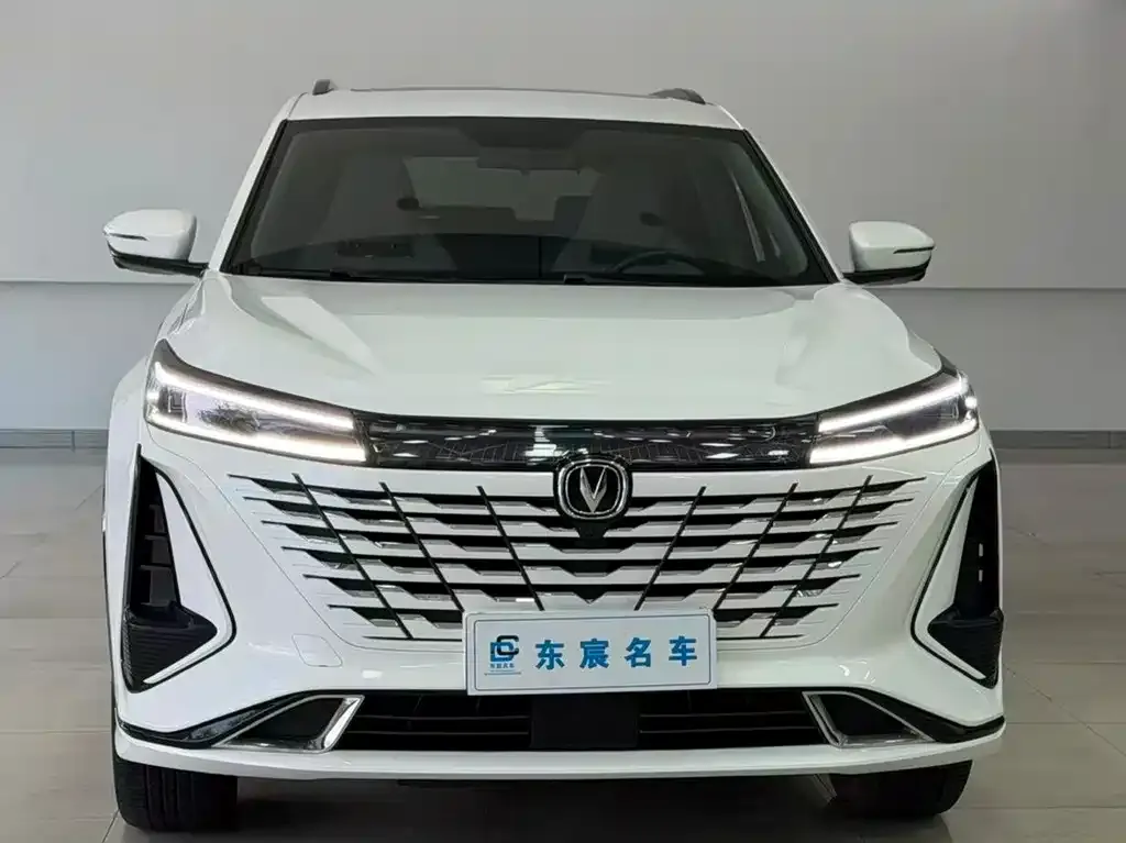 Changan CS75PLUS — фото 3