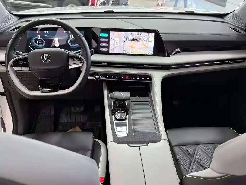 Changan CS75PLUS — фото 10