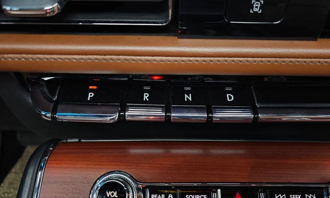 Lincoln Aviator — фото 10