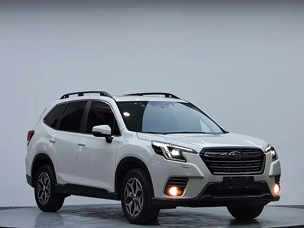 Subaru Forester — фото 8