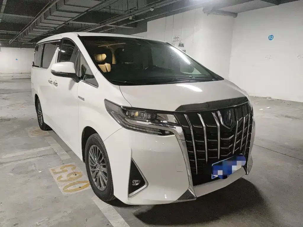 Toyota Alphard — фото 6