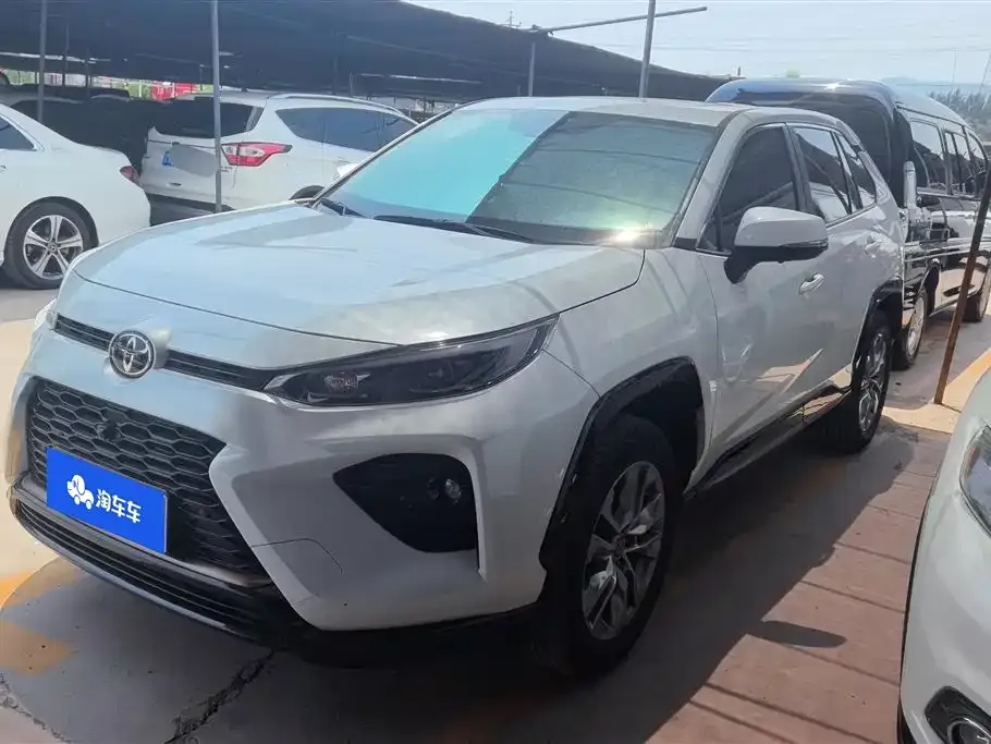 Toyota Wildlander — фото 1