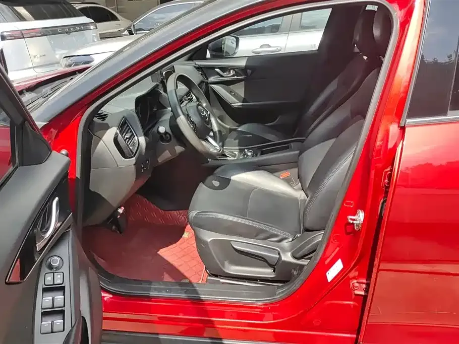 Mazda CX-4 — фото 6