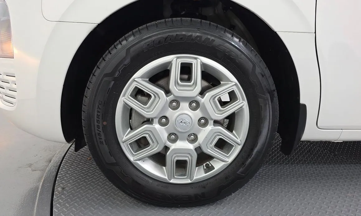 Hyundai Staria — фото 8