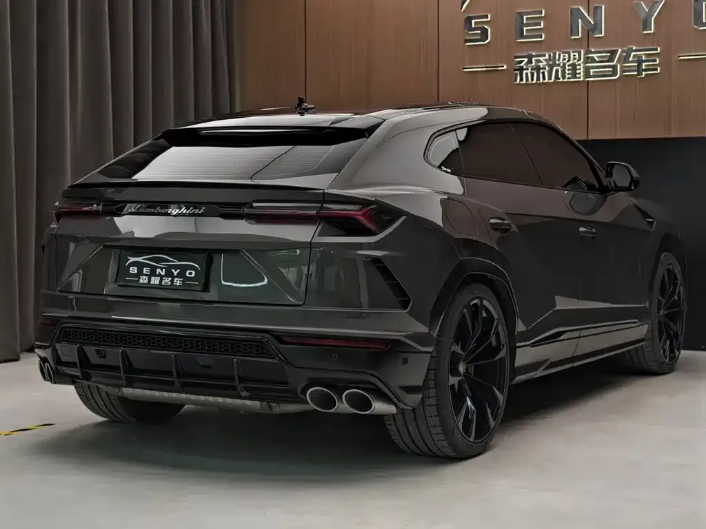Lamborghini Urus — фото 7