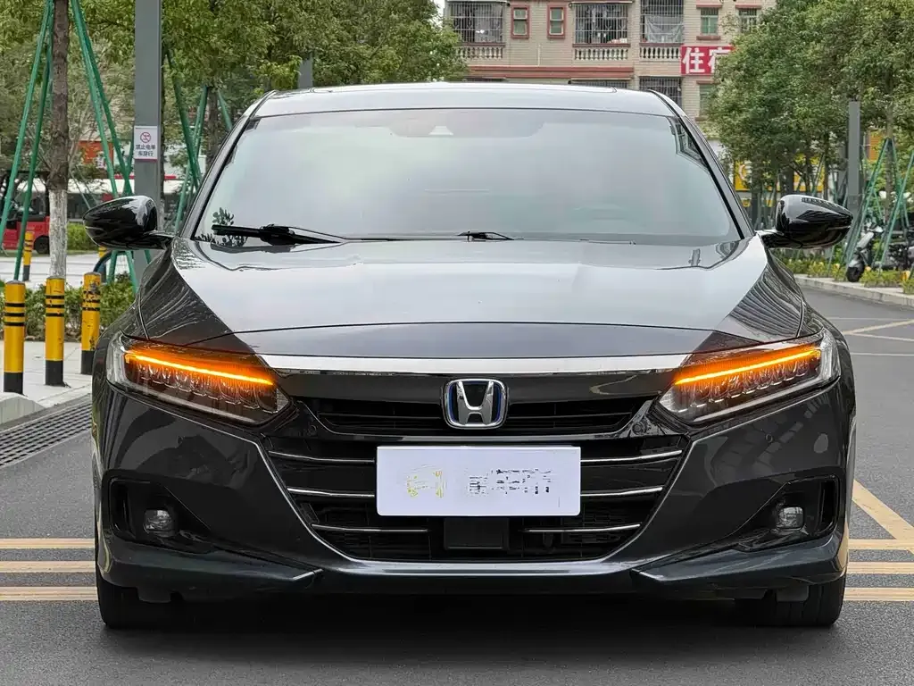 Honda Accord — фото 6