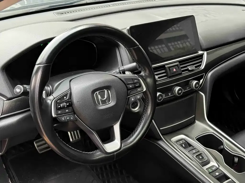 Honda Accord — фото 4