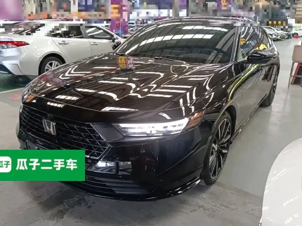 Honda Accord — фото 10