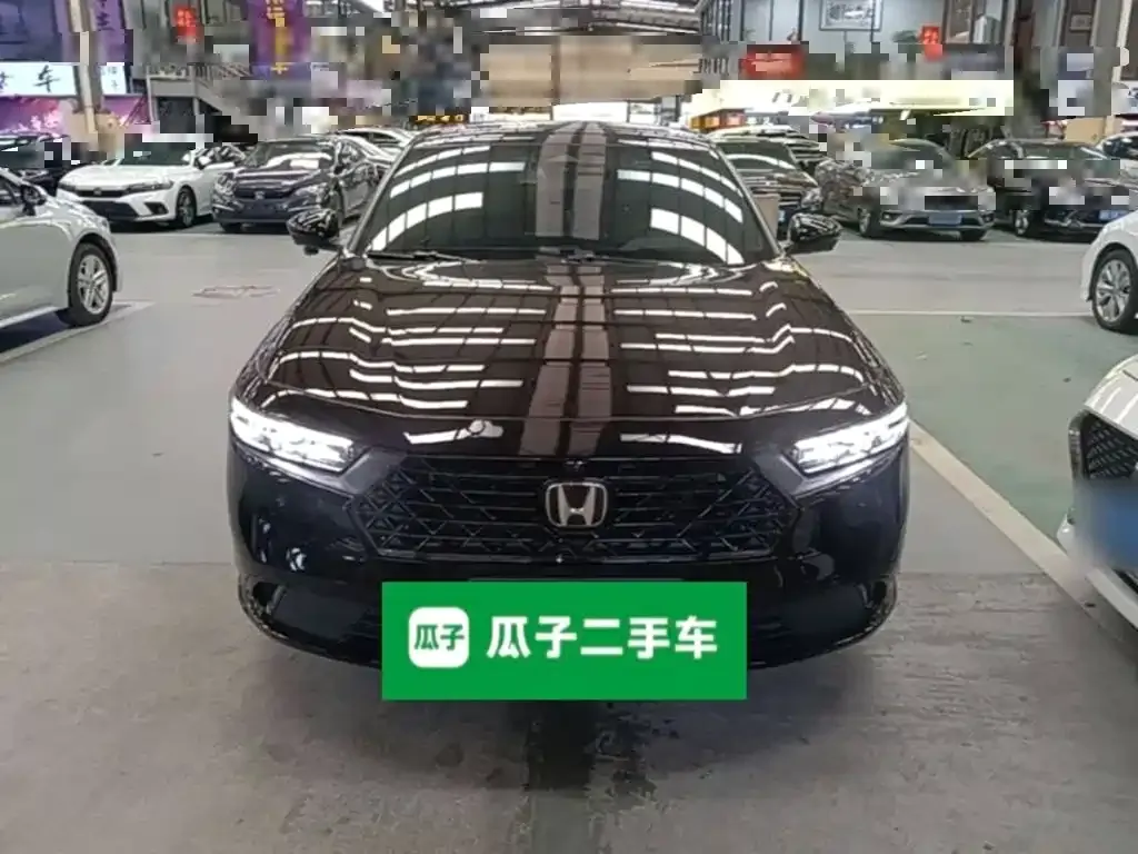 Honda Accord — фото 9