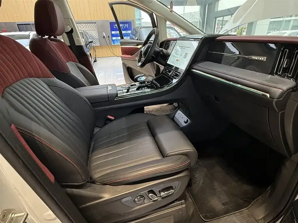 GAC Motor Trumpchi E9 — фото 10
