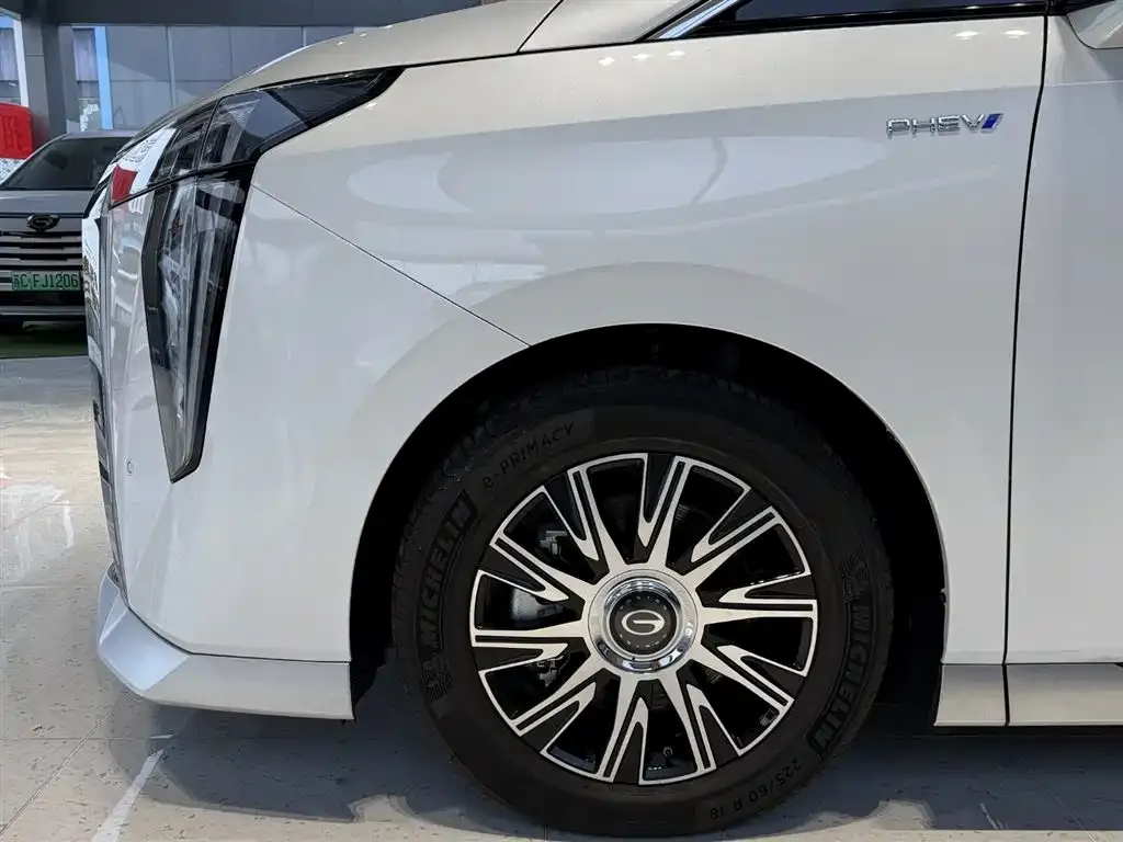 GAC Motor Trumpchi E9 — фото 4