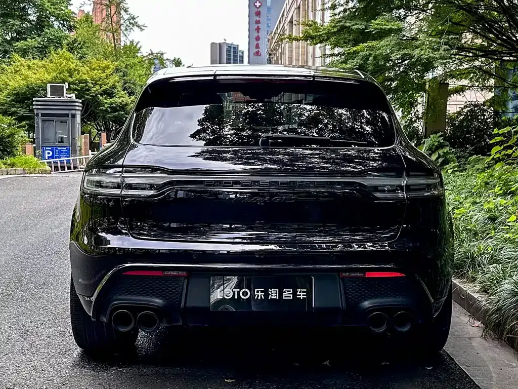 Porsche Macan — фото 10