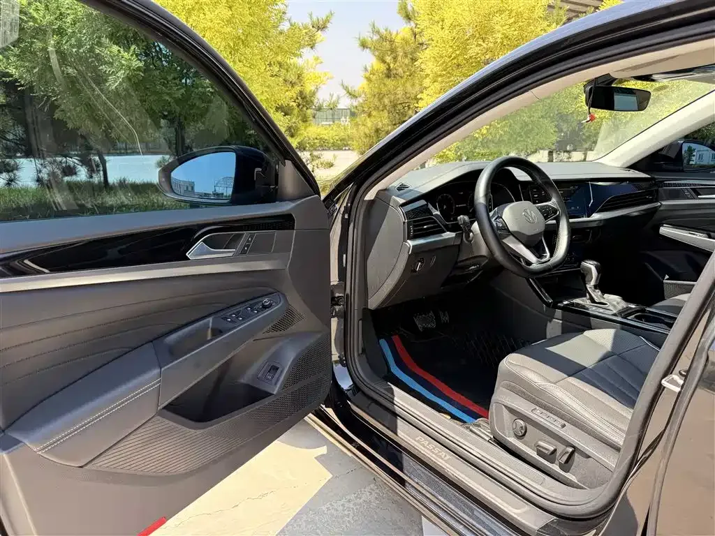 Volkswagen Passat — фото 8