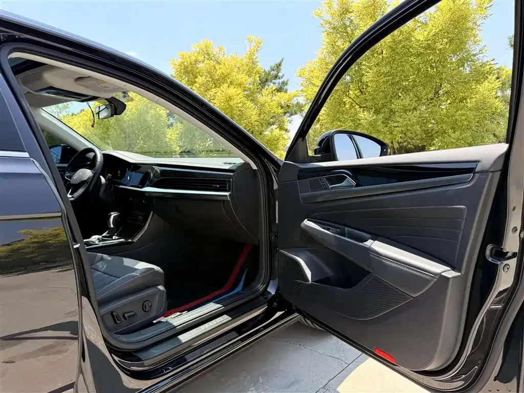 Volkswagen Passat — фото 9