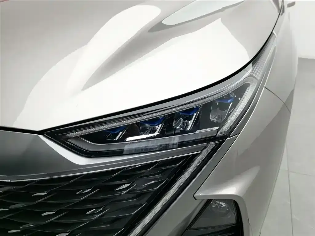 Roewe RX9 — фото 9