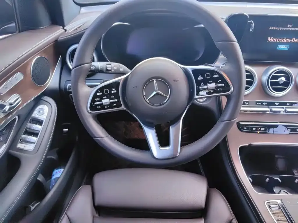 Mercedes-Benz GLC — фото 10