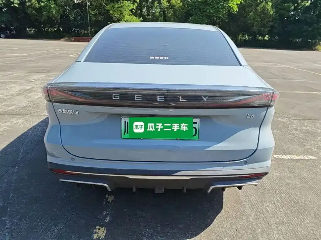 Geely Galaxy L6 — фото 4