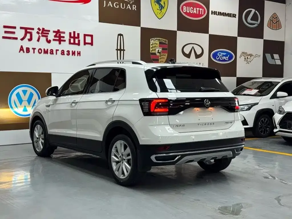 Volkswagen T-Cross — фото 10