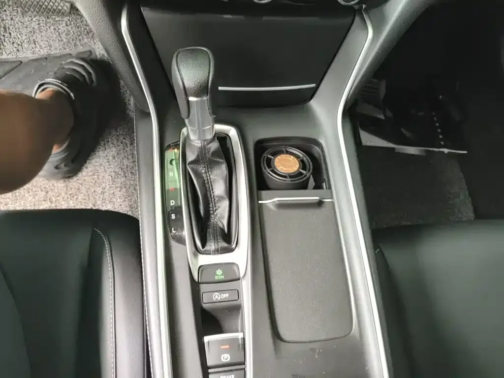 Honda Inspire — фото 10