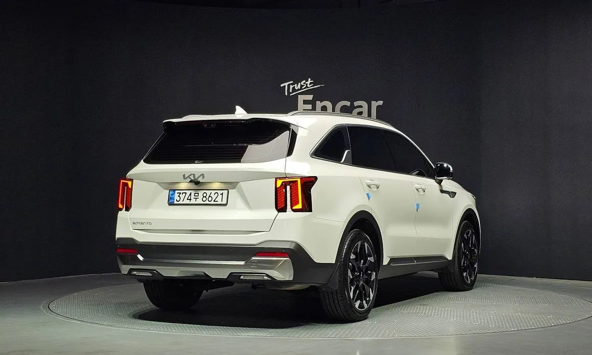 Kia Sorento — фото 3