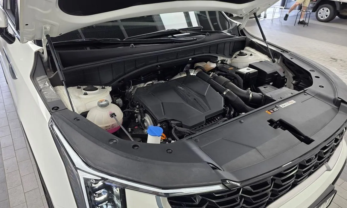 Kia Sorento — фото 10
