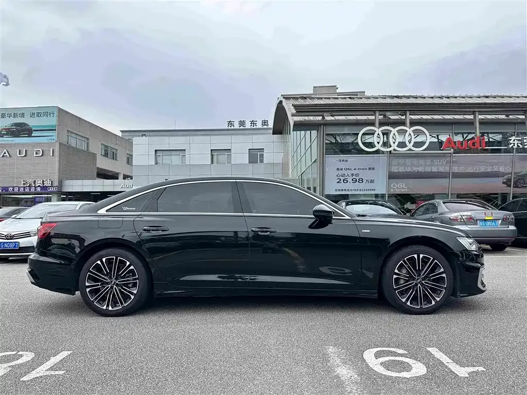 Audi A6L — фото 4