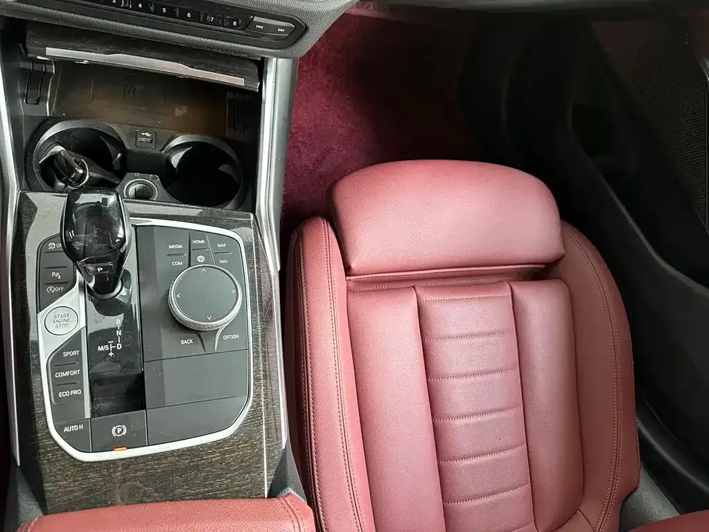 BMW 3 Series 2021 из CN, фото 8