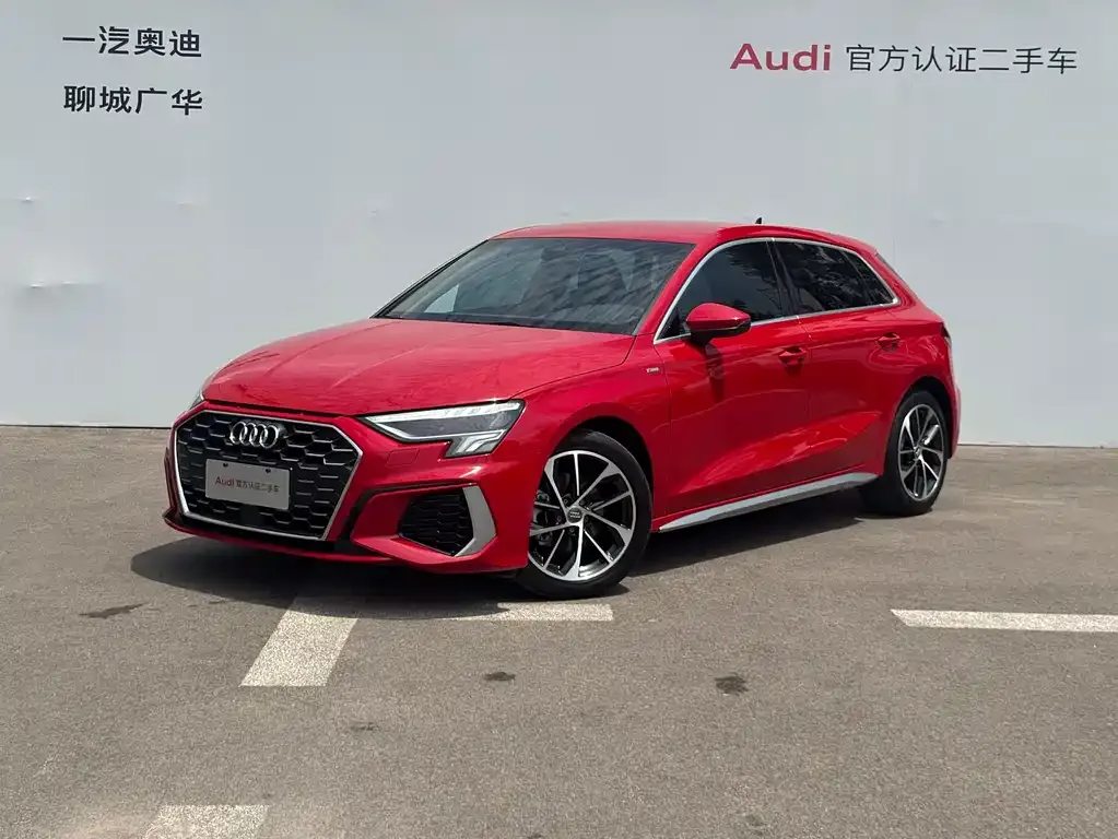 Audi A3 — фото 1