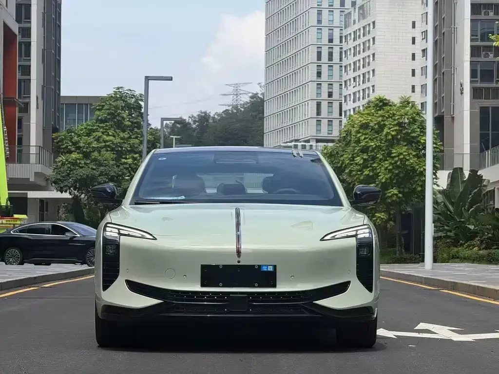 Hongqi EH7 2026 из CN, фото 2