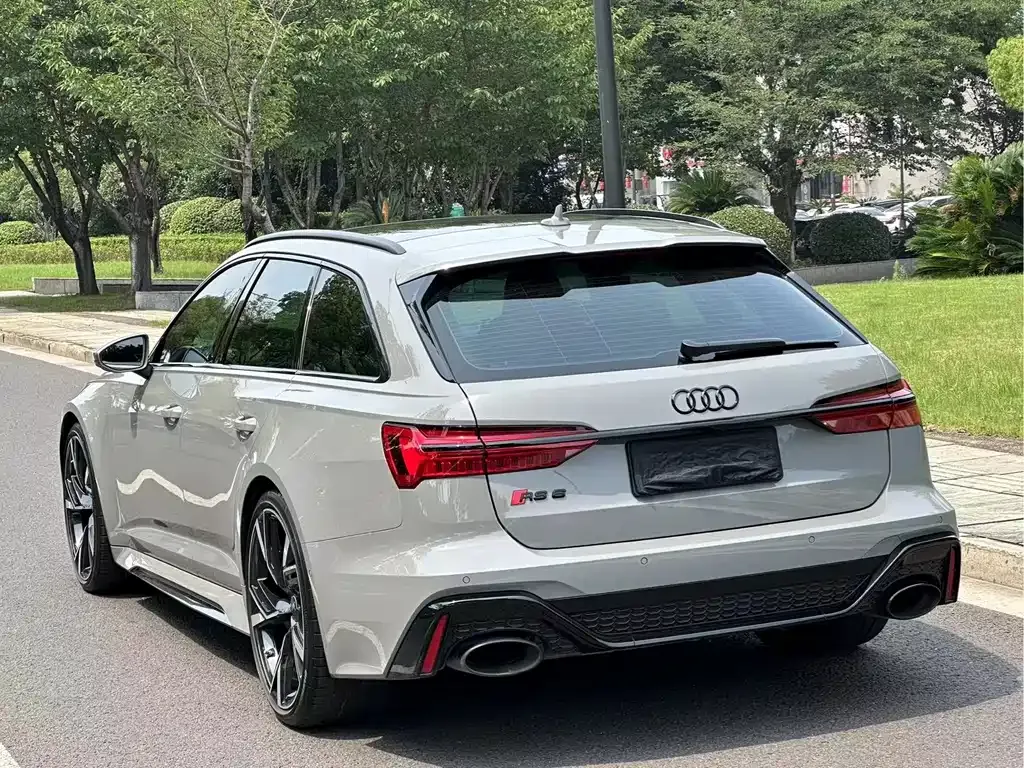 Audi RS 6 — фото 9
