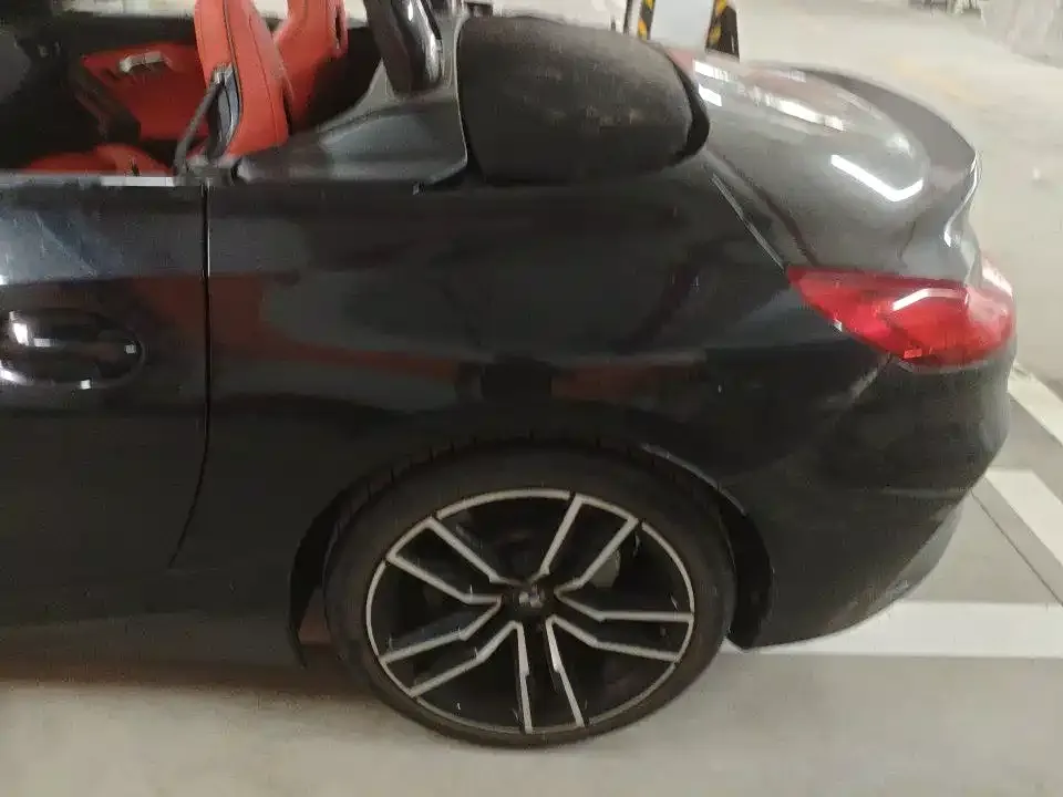 BMW Z4 — фото 9