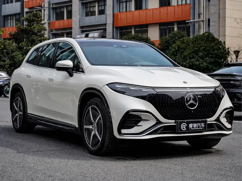 Mercedes-Benz EQS SUV — фото 5