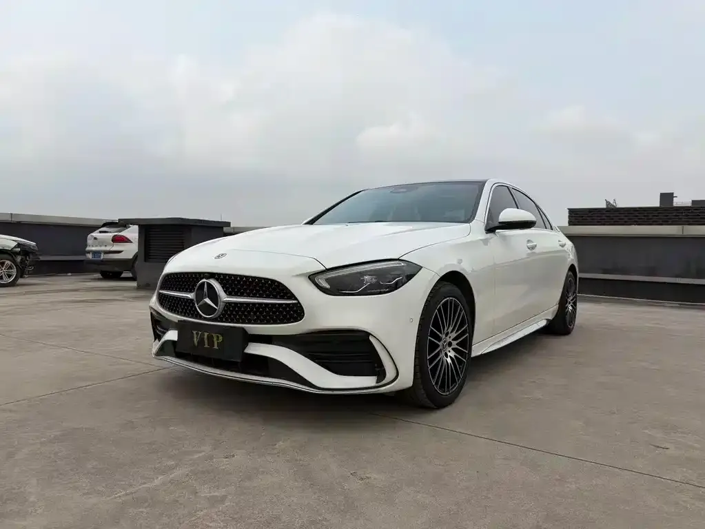 Mercedes-Benz C-Class — фото 1
