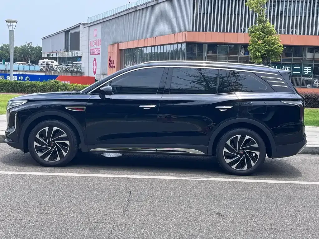 Hongqi HS7 PHEV — фото 6