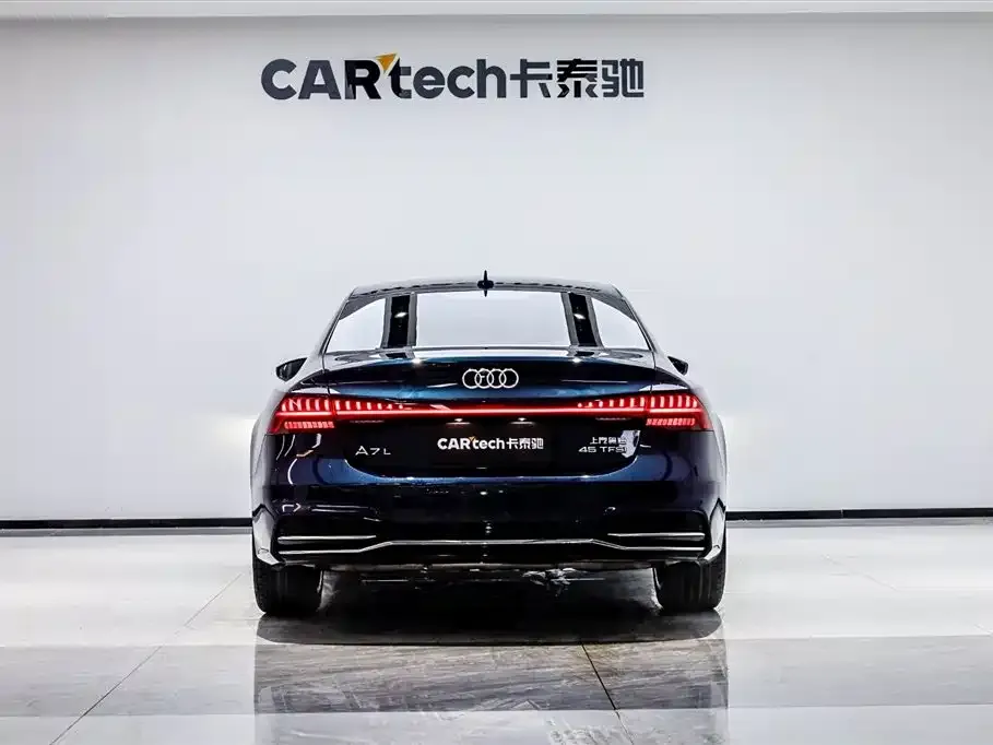 Audi A7L 2024 из CN, фото 3