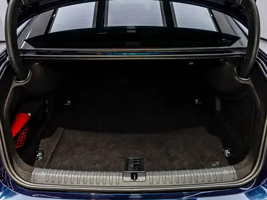 Audi A7L 2024 из CN, фото 10